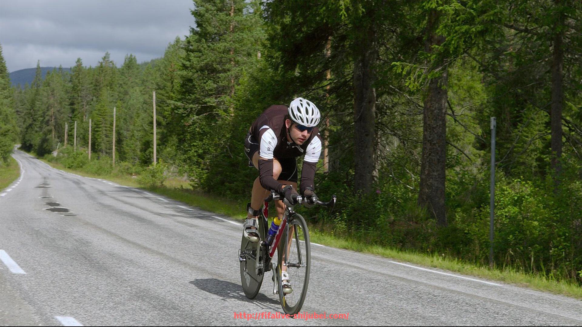 世俱杯直播-世俱杯顶级对抗大赏：强强相遇带来的技战术碰撞